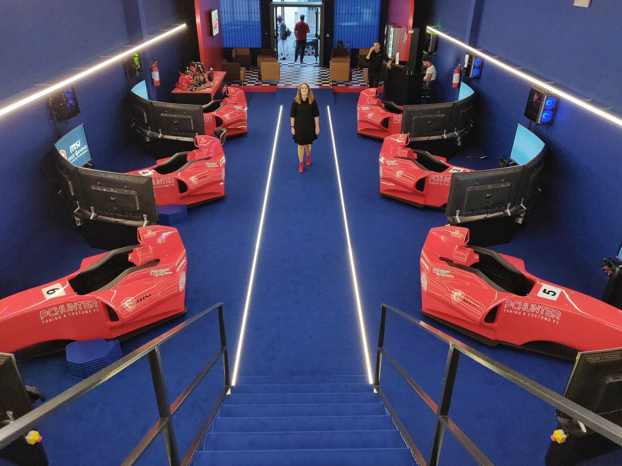 mcsim simulatore virtuale realtà f1 formula uno corsa pilota monza circuito benessere tecnologico laura fasano