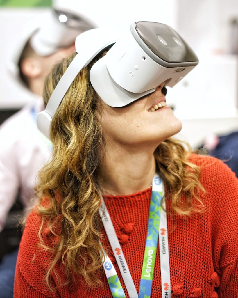 Mobile world congress lenovo barcellona laura fasano tecnolaura benessere tecnologico realtà virtuale vr lenovo mirage